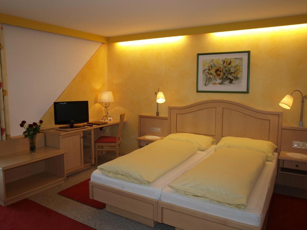 Hotel-Restaurant Burgblick ดอร์ฟกาชไตน์ ห้อง รูปภาพ